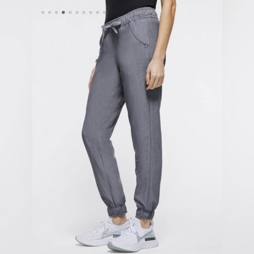 Jaanuu Women’s 5-Pocket Skinny Scrub Jogger Small Tall